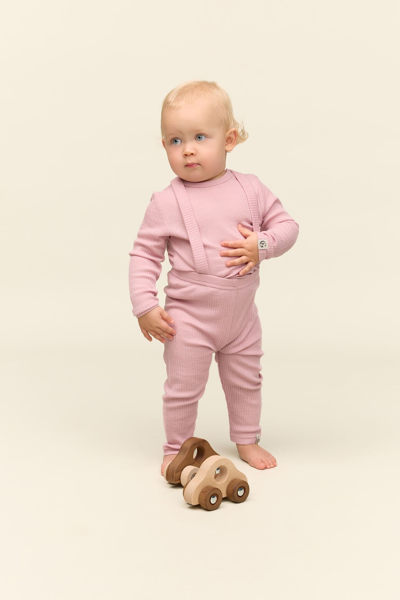 Gullkorn Chalk Ullbody LillaRosa